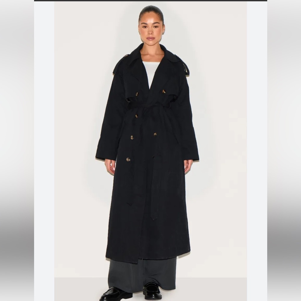 PrettyLittleThing Black Trench Coat